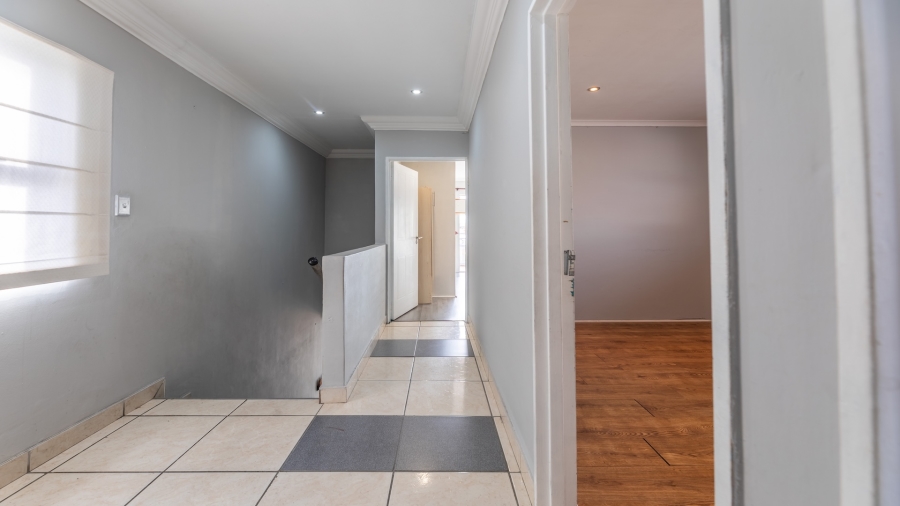 3 Bedroom Property for Sale in Parklands Western Cape